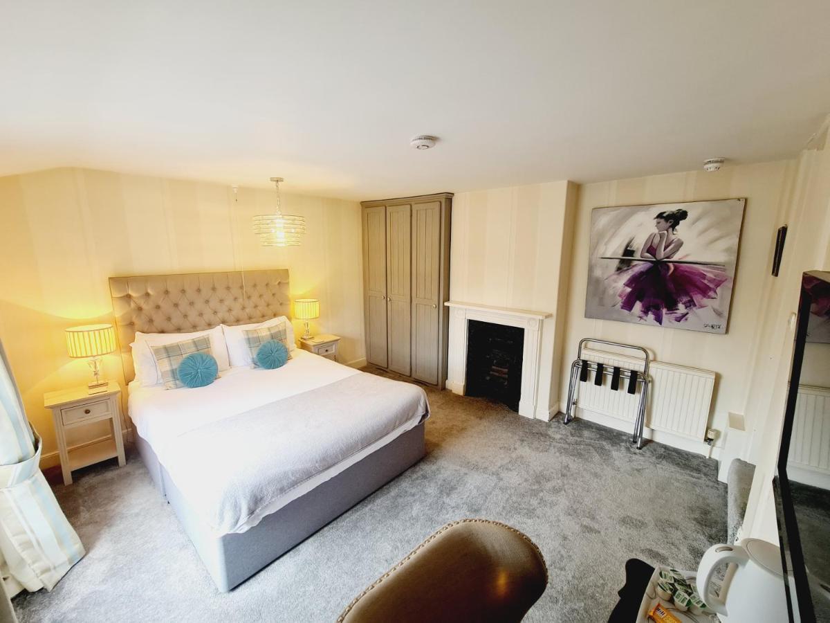 Beaufort Lodge - Central Location & Free Parking トーントン エクステリア 写真